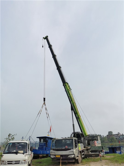 华龙区桥梁建设吊装案例